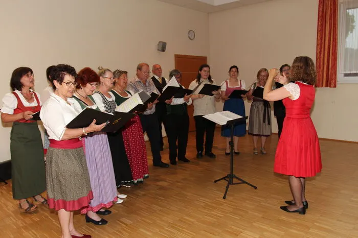 Unterhaltsam war auch das Liedgut des Kirchenchores Kirchberg