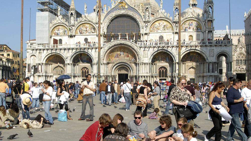 Venedig verbannt Ramsch rund um Markusplatz