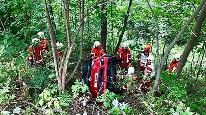 Am Freitag wurden bei einem Unfall zwei Personen verletzt