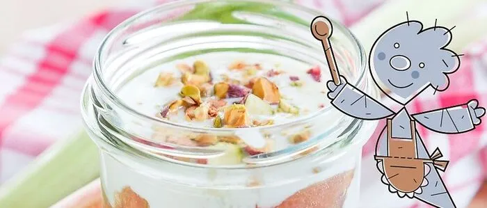 Mascarponecreme mit Rhabarber (Symbolbild)