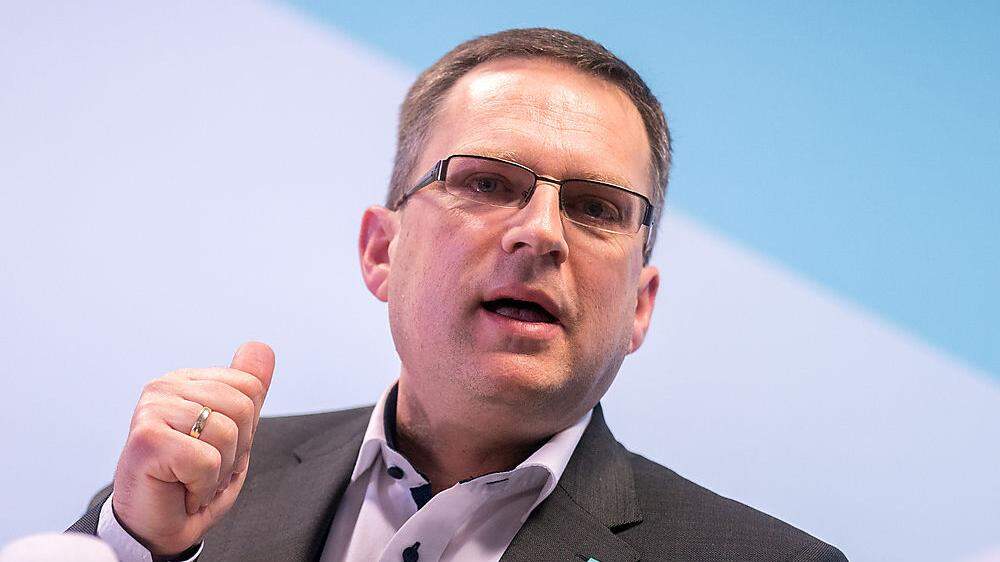 Völlig resistent erwies sich der ÖVP-Klubchef, was Fragen zur Freunderlwirtschaft in den Reihen der ÖVP betrifft