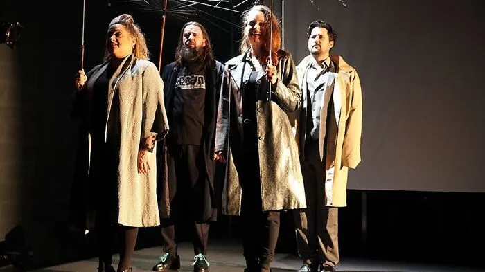 Vier Schauspieler, 21 Texte: Die Tragödie von Parndorf wurde im Theater aufgearbeitet