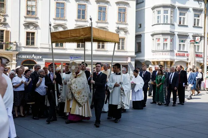 Weitere Bilder der Feier.