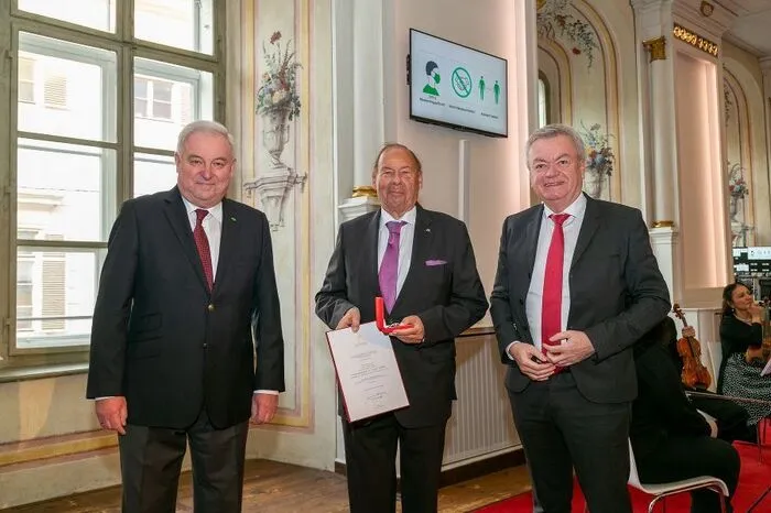 Günter Nebel mit LH Hermann Schützenhöfer und Vize-LH Anton Lang