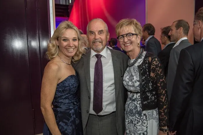 Valentina Herk mit Otto und Angelika Kresch (Remus)