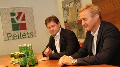 Dietmar Riegler (links) und Otto  Zechmeister ringen mit der  Hypo Bad Bank Heta um den Bestand ihrer RZ-Gruppe mit 270 Mitarbeitern