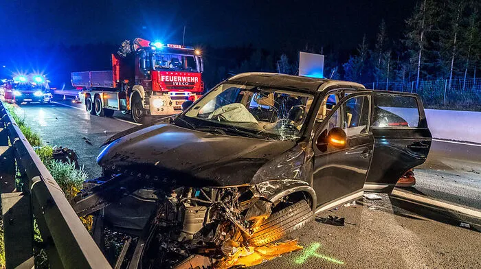 Nächtlicher Unfall auf der Südautobahn 