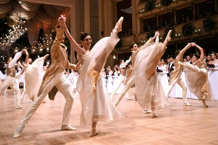 Tänzer und Tänzerinnen des Wiener Staatsopernballetts.