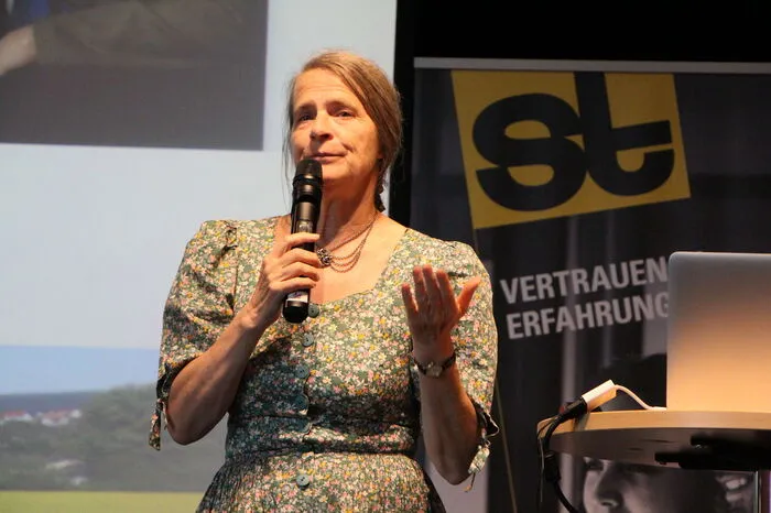 Als Vortragende war Helga Kromp-Kolb extra aus Wien angereist und verpasste den zahlreich erschienenen Gästen bestimmt einige Denkanstöße zum Thema Klimawandel.
