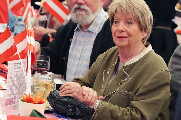 Ebenfalls mit dabei: Die Wiener FPÖ-Stadträtin Ursula Stenzel.