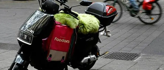 Foodora plant nach eigenen Angaben bis 2027 „Investitionen im siebenstelligen Bereich“ und hat über den Sommer Informationsveranstaltungen für die eigenen Fahrer veranstaltet