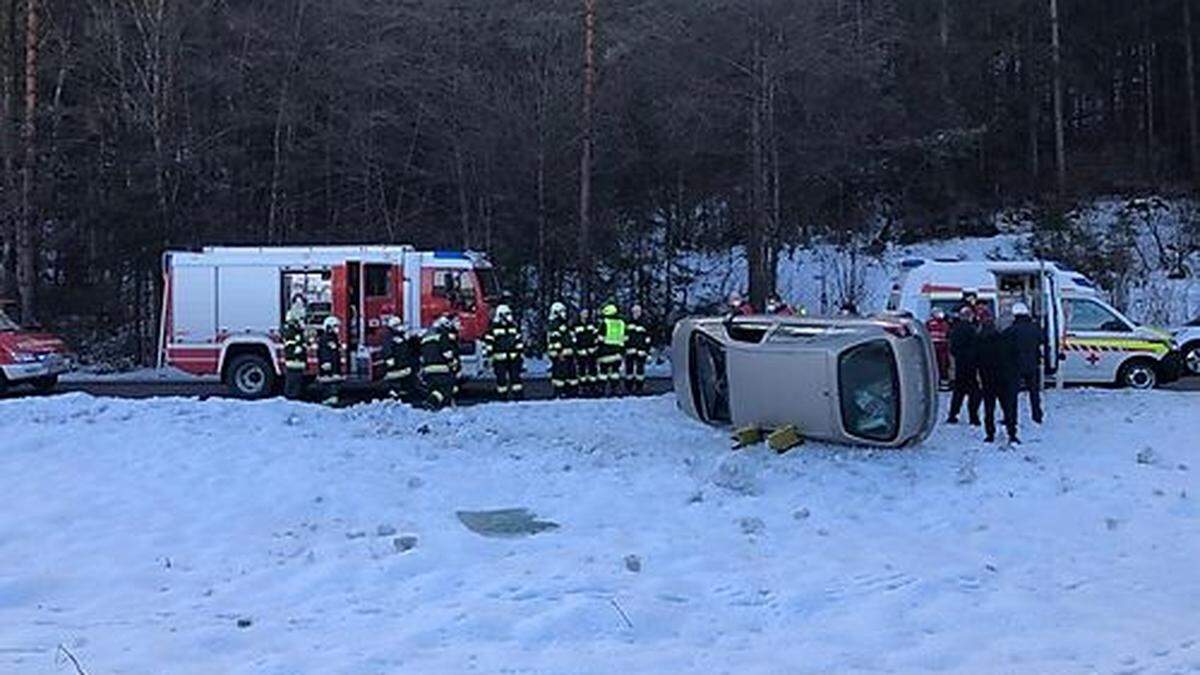 Das Auto der 28-jährigen Lenkerin aus dem Bezirk Völkermarkt kam seitlich zum Liegen 