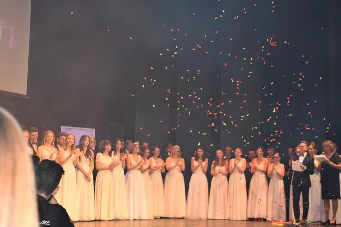 1400 Gäste besuchten den Ball der HLW im Weizer Kunsthaus.