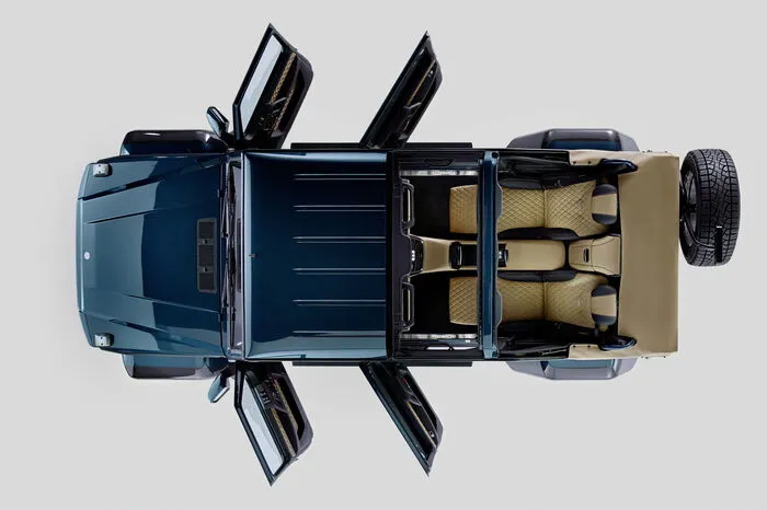 Die Krönung des Mercedes-Maybach G 650 Landaluet ist das stärkste, bei Daimler-Pkw verfügbare Triebwerk: Der von AMG entwickelte V12-Biturbomotor mit einer Höchstleistung von 630 PS und einem maximalen Drehmoment von 1000 Newtonmetern.