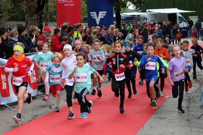 Auch Kinder konnten bei der Veranstaltung mitlaufen, bitte klicken Sie sich durch Galerie...