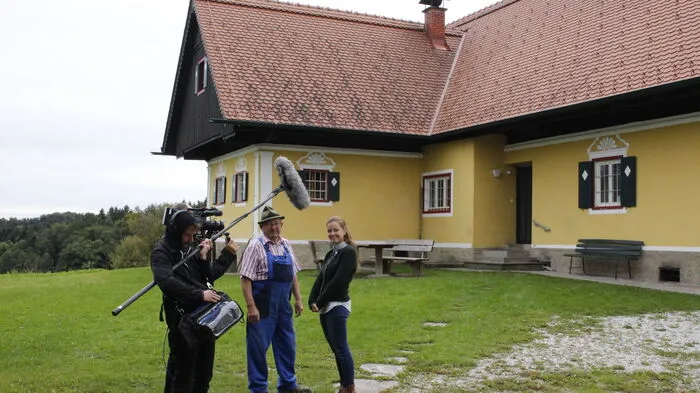 Die Familie Tappler bei den Dreharbeiten.