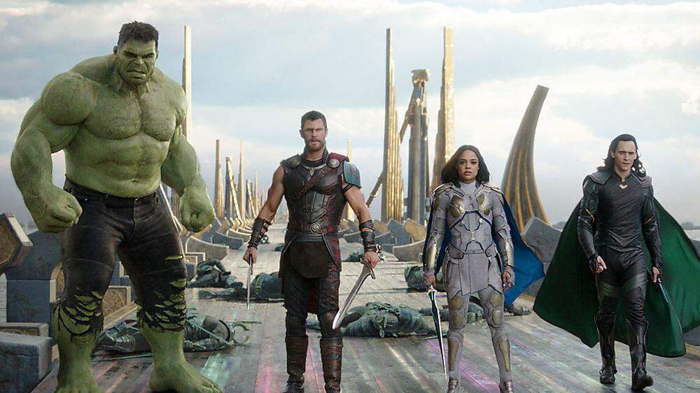 In der Gruppe kämpft es sich eben leichter: Hulk, Thor, Tessa und Loki