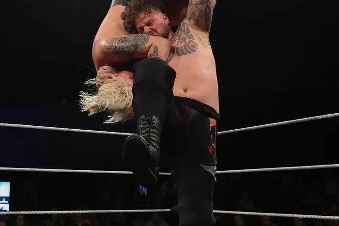 Im Main Event trafen schließlich die Vorrundengewinner Joe Bravo und Martn Pain im Finale des SWR Catch Cup 2026 aufeinander.