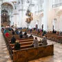 Die Sperren der Kirchen werden scharf kritisiert