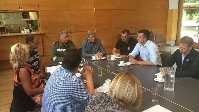 In der Gemeinde Afritz (Bezirk Villach-Land) ist am Sonntagabend ein kompletter Ortsteil von einer Mure verwüstet worden.