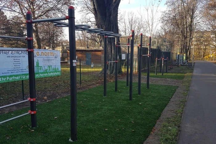 . . . nun auch im Grazer Augarten ein Frischluft-Fitnessstudio eröffnet.