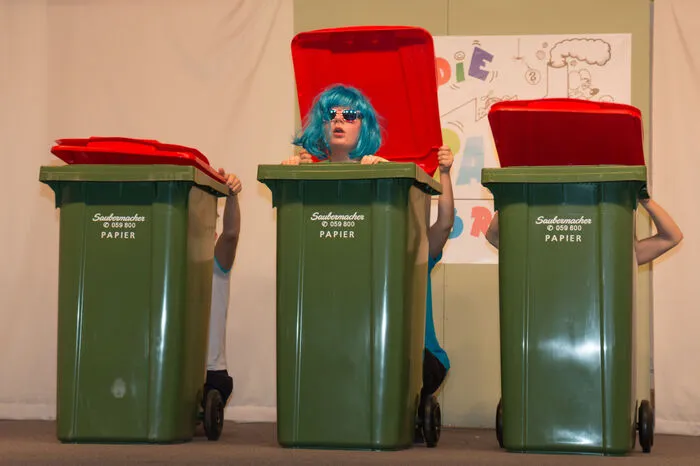 Spaßfabrik stellte neue Prototypen von Mülltonnen vor