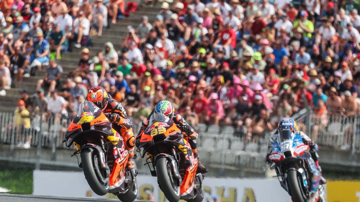 #44 KTM, ESPARGARO Pol , SPA, Red Bull KTM Factory, #33 KTM, BINDER Brad, RSA, Red Bull KTM Factory Racing, #88 Aprilia, OLIVEIRA Miguel, POR, Trackhous Racing,