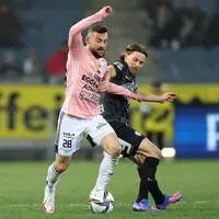 Jürgen Heil (links) trifft mit Hartberg auf Stefan Hierländer und den SK Sturm