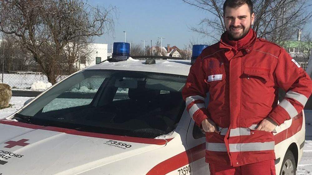Rando Megjidi engagiert sich seit 2015 für das Rote Kreuz in Leibnitz