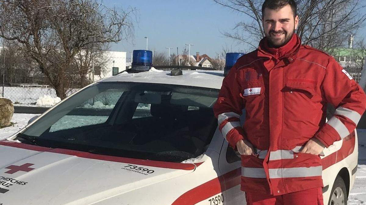 Rando Megjidi engagiert sich seit 2015 für das Rote Kreuz in Leibnitz