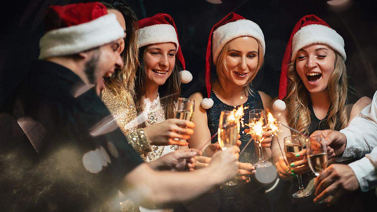 Über Weihnachten dürften viele Bürger in St. Veit die Corona-Verordnungen zu locker genommen haben. Die Zahl der Infektionen stieg (Symbolbild)