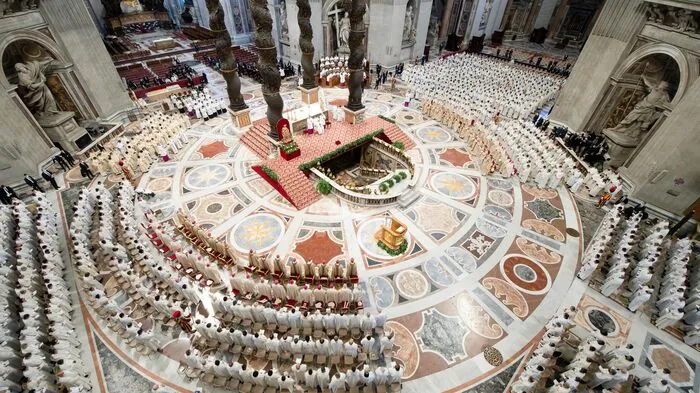 Papst Franziskus hat am Gründonnerstag am Morgen die Chrisammesse im Petersdom gefeiert.