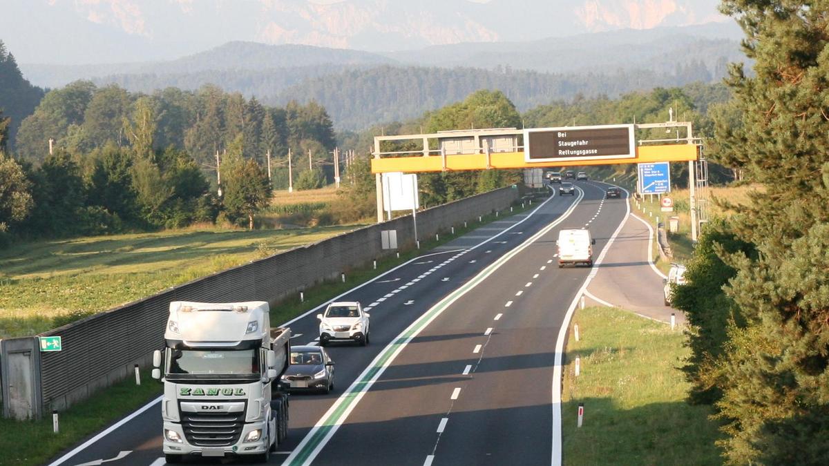 Auf der S37 wurde am Donnerstag nach einem Autolenker gefahndet