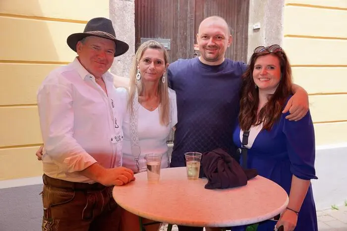 Der Kirtag sorgte wie immer dafür, dass zahlreiche ehemalige Eisenerzer ihrer alten Heimat einen Besuch abstatteten und sich mit Familie und Freunden verabredeten.