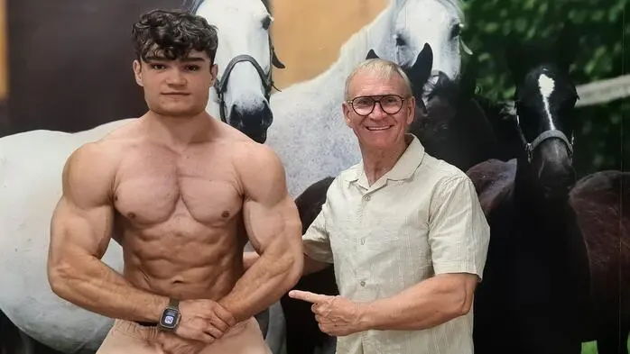 Walter Stückler mit einem seiner Schützlinge, Denis Unger, der bei ihm im X-Large-Studio trainiert. Beim Bewerb wird Unger nicht antreten, weil er bis dahin die Profi-Lizenz haben wird
