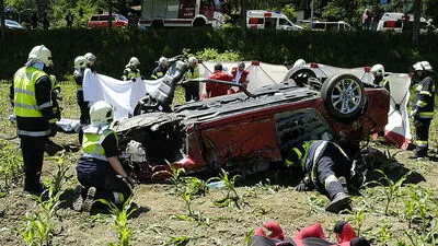 Einen Schwerstverletzten forderte der Unfall in Villach-St. Martin