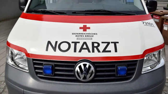 Mopedunfall mit tragischem Ausgang in Oberhaag: Ein 15-Jähriger kam bei einem Bremsmanöver zu Sturz und zog sich dabei tödliche Verletzungen zu. 