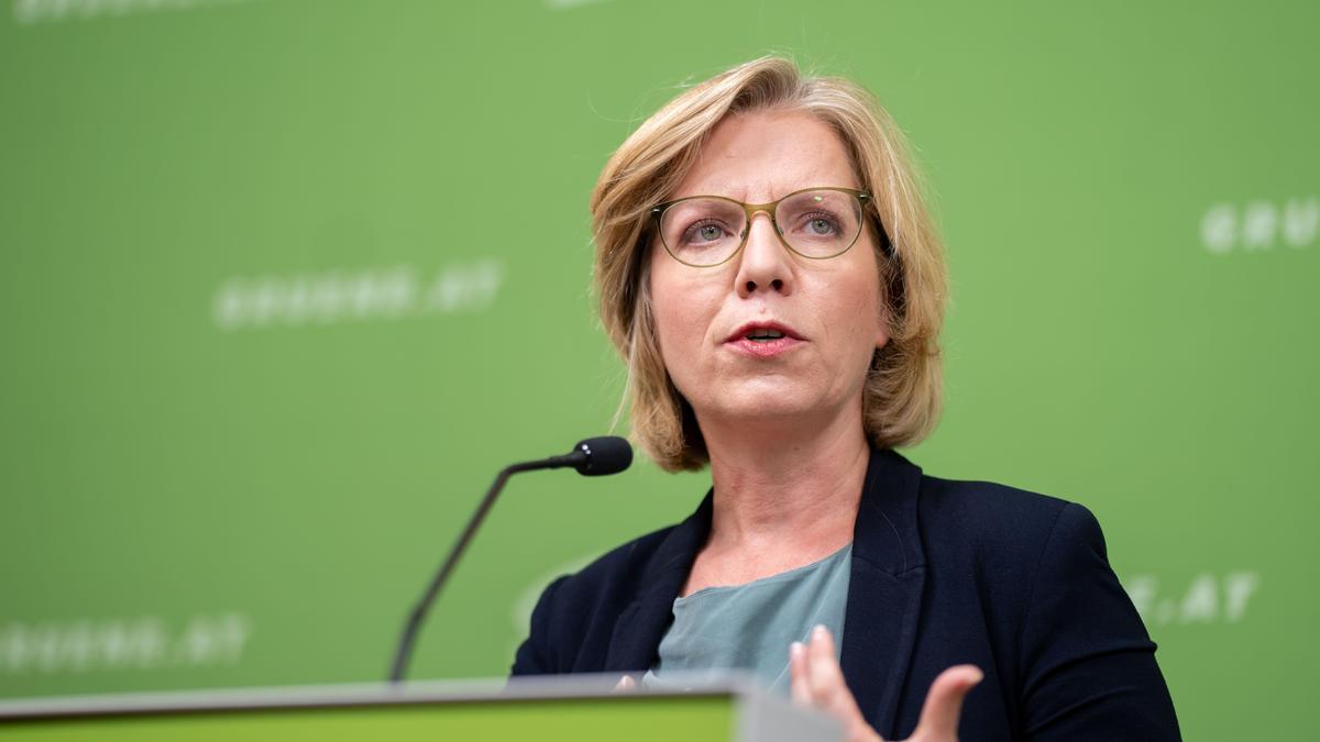 Klimaschutzministerin Leonore Gewessler nach der Sitzung des Grünen Bundesvorstands