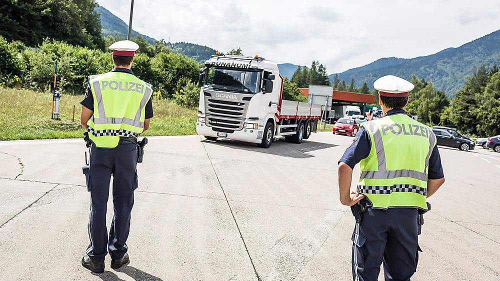 Die Polizei nimmt Lkw und Kastenwagen ins Visier