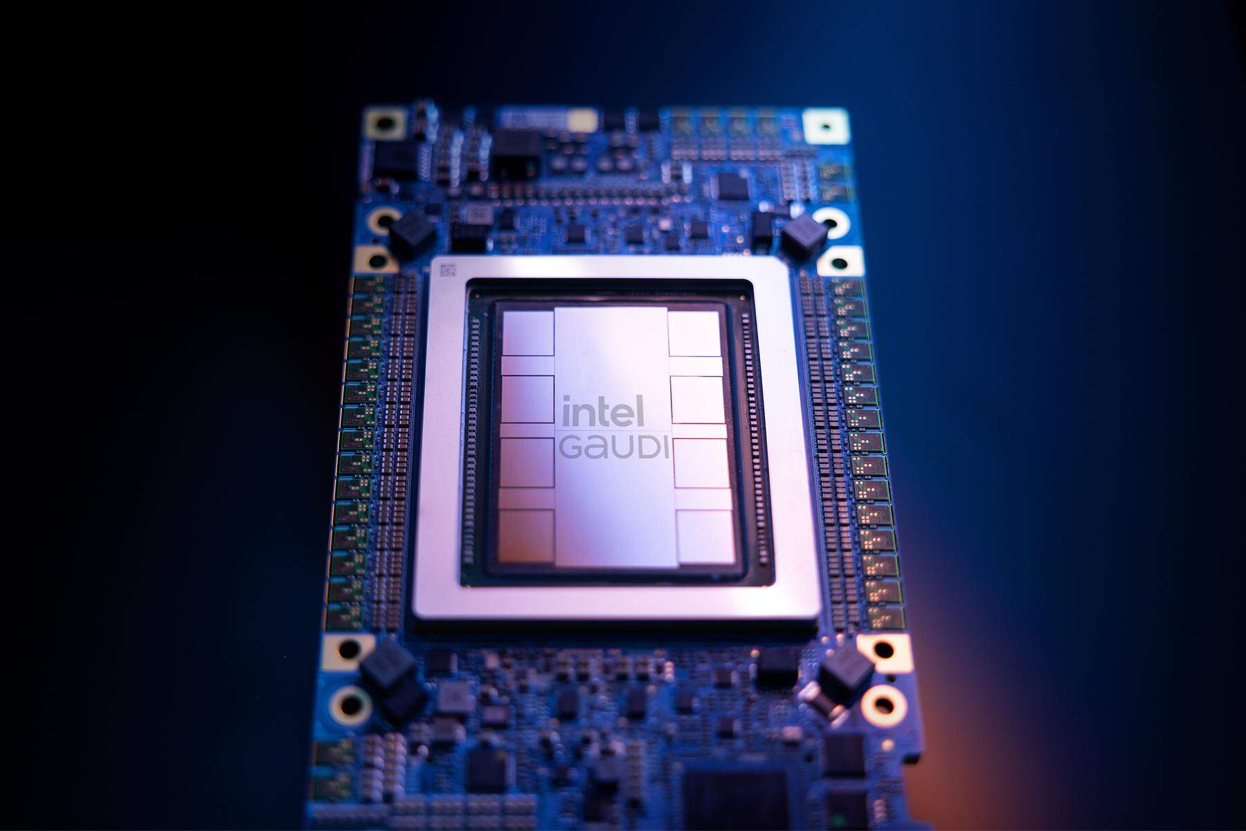 Intel und Google : Mit diesen neuen KI-Chips wollen sie die Vormacht von Nvidia brechen