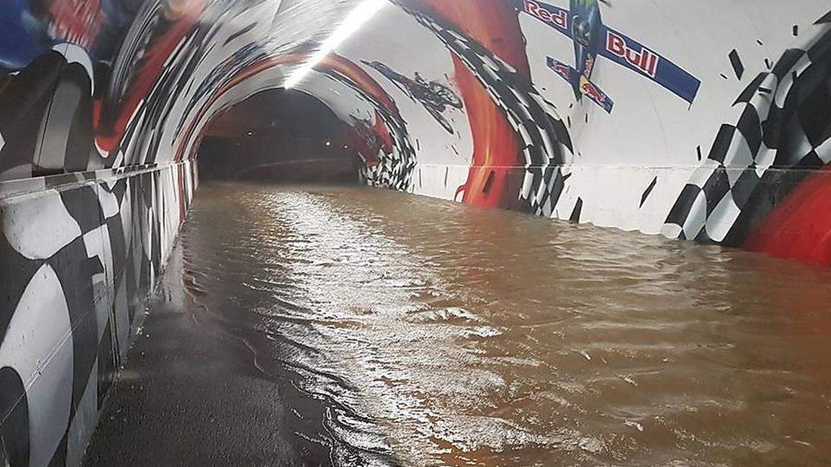 Der überflutete Tunnel