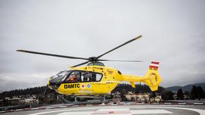 Der Verletzte wurde vom ÖAMTC-Hubschrauber ins Klinikum geflogen