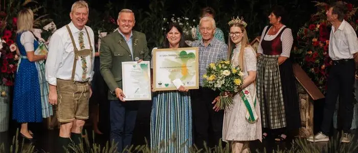 Anita und Johann Resch wurden für ihren wunderschönen Garten in Dobl-Zwaring mit Gold ausgezeichnet