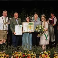 Anita und Johann Resch wurden für ihren wunderschönen Garten in Dobl-Zwaring mit Gold ausgezeichnet
