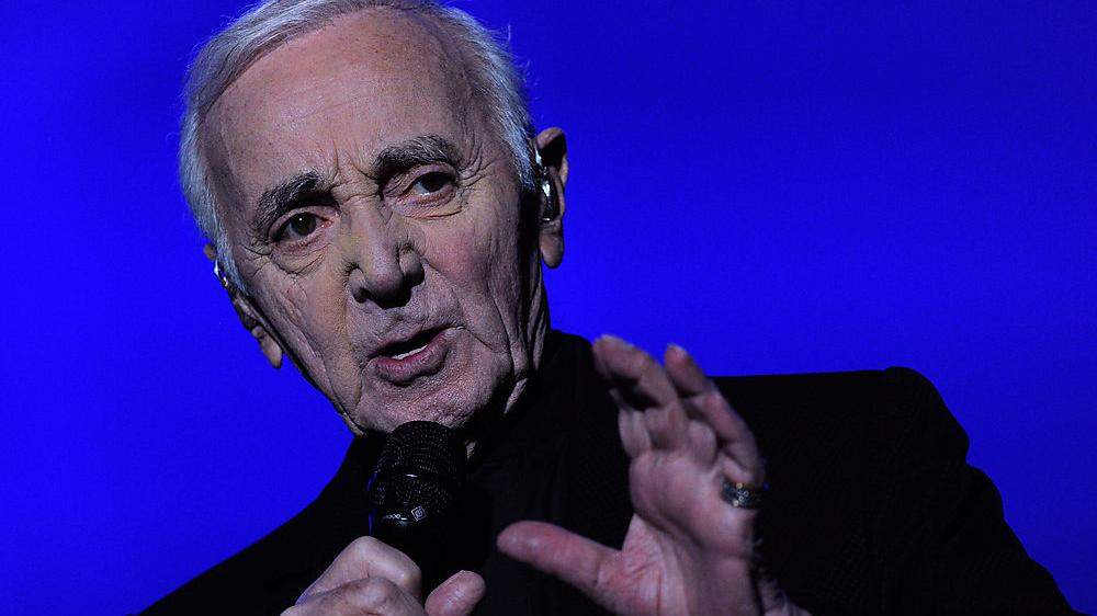 Der armenisch-französische Sänger Charles Aznavour während eines Konzertes in der Wiener Stadthalle 2017.