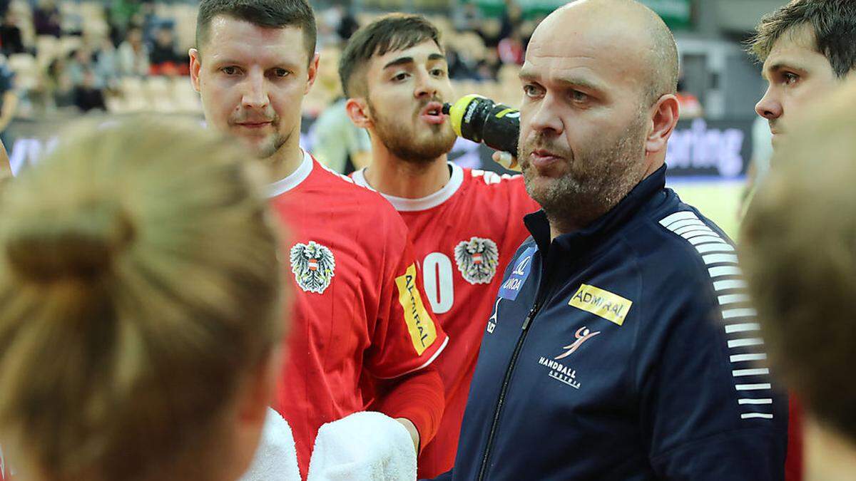 Teamchef Patrekur Johannesson und Österreich greifen heute in das WM-Geschehen ein