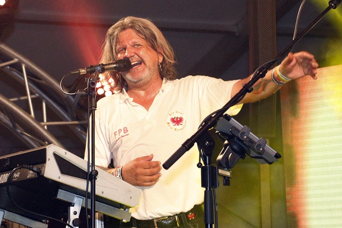 Highlights des Dreitagefestes waren die Gastauftritte der "Freddy Pfister Band"...