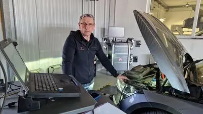 Friedrich Matzer: In der Kfz-Branche sind geistige Arbeit und hohes technisches Verständnis besonders gefragt