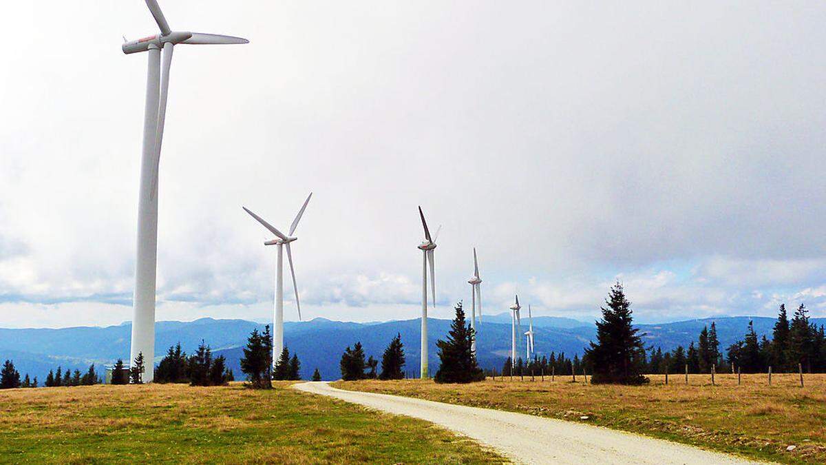 Der Windpark Steinriegel II (Bild) bleibt, der benachbarte Steinriegel I wird ersetzt durch den größeren Steinriegel III