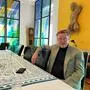 Stadtpfarrer Markus Plöbst im Refektorium des Pfarrhofs von St. Xaver in Leoben